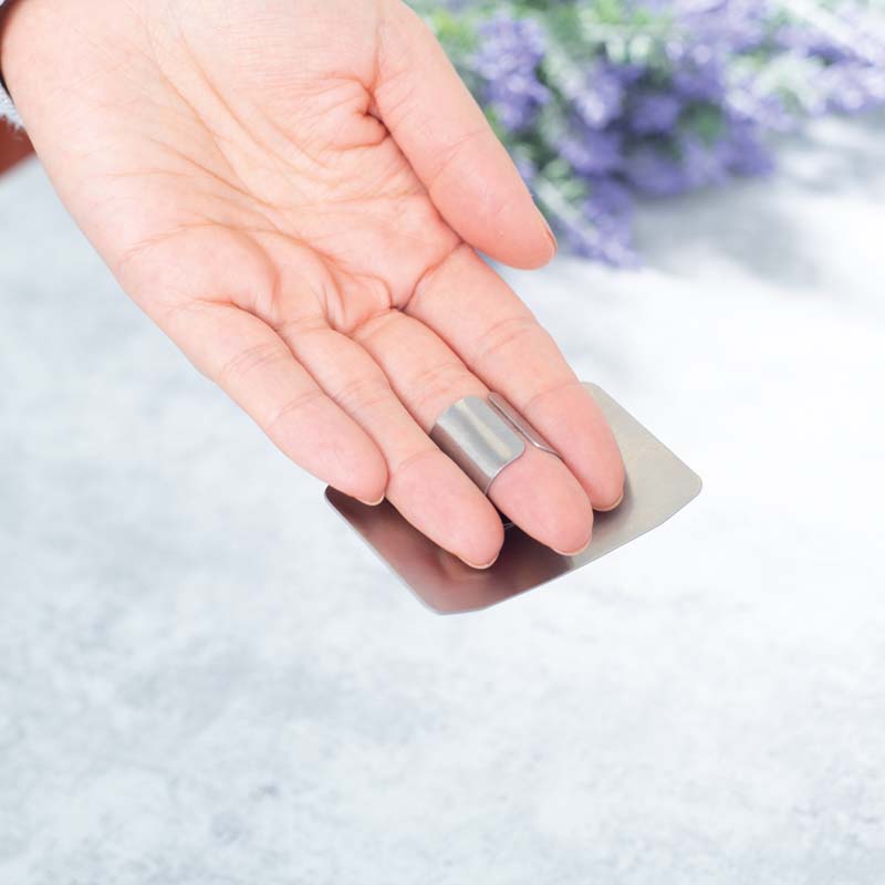 Metalowy ochraniacz na palce