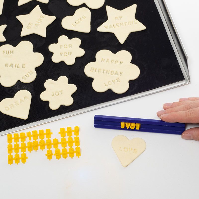 Zestaw literek do ozdabiania