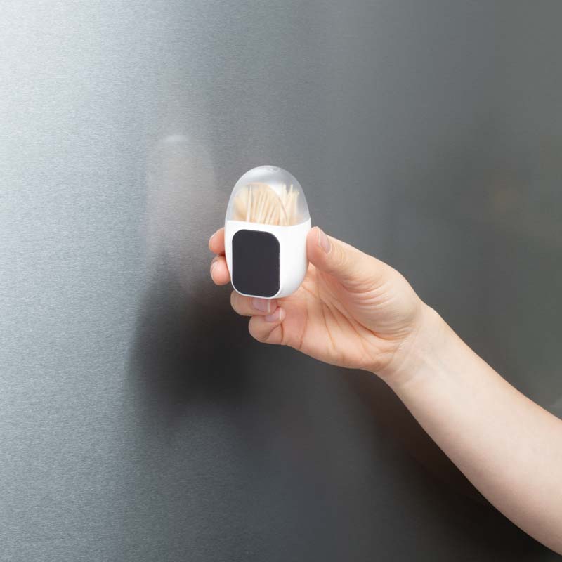 Pojemnik na wykałaczki z magnesem