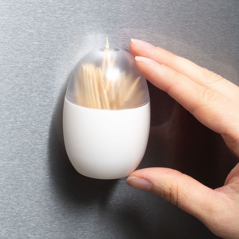 Pojemnik na wykałaczki z magnesem