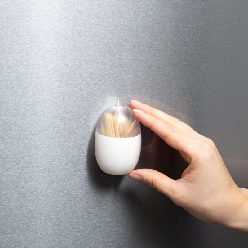 Pojemnik na wykałaczki z magnesem