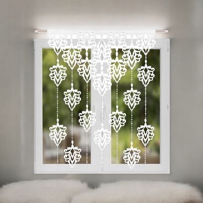 Panel okienny 100x150 biały z ażurowymi liśćmi i koralikami