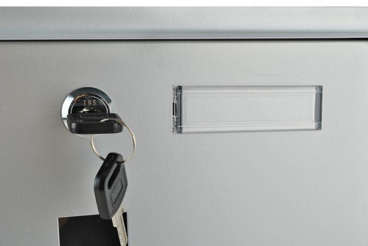 Srebrna skrzynka na listy format A5