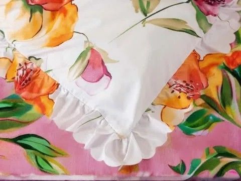 3-częściowy komplet pościeli z falbanami, wzór kwiatów, 200x220 cm