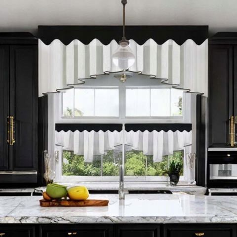 Komplet: firana kuchenna woal 200x80 cm + zazdrostki 90x50 cm, czarna lamówka