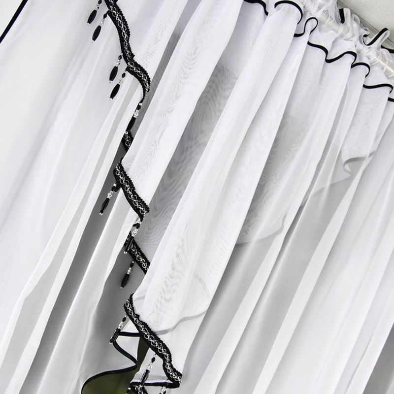 Dwuwarstwowa firana woalowa z koralikami i czarną lamówką 400x155 cm