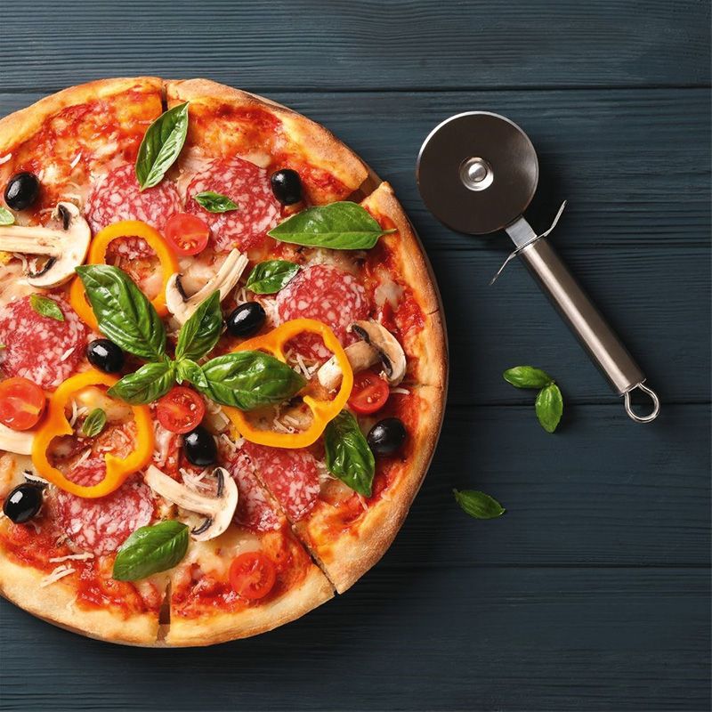 Stalowy nóż do pizzy okrągły
